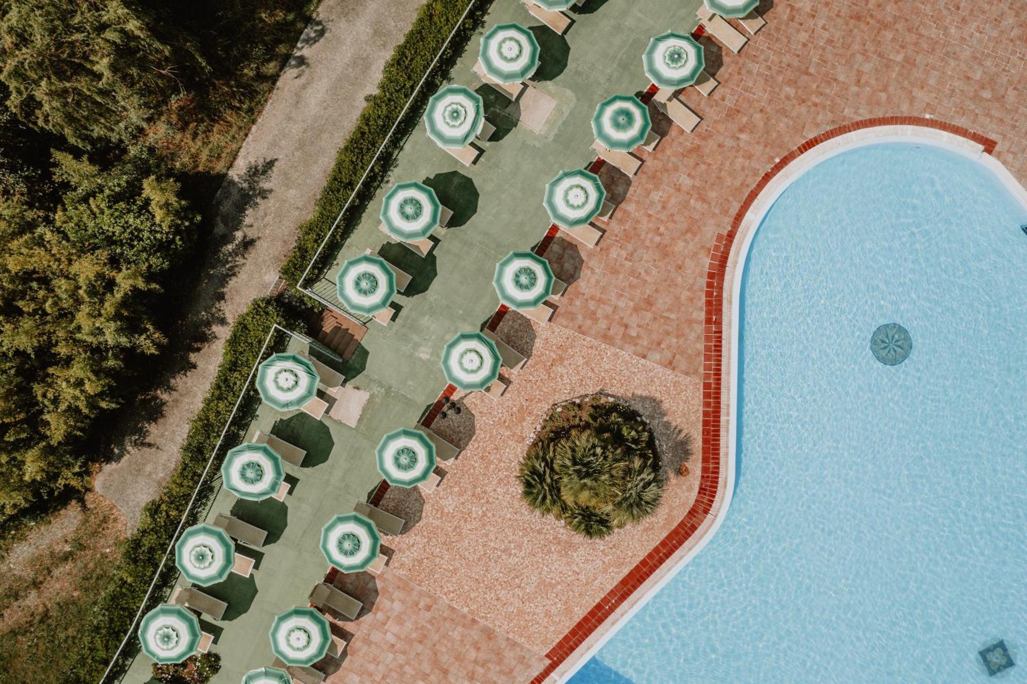 Borgo San Pecoraio Resort Riparbella Bagian luar foto
