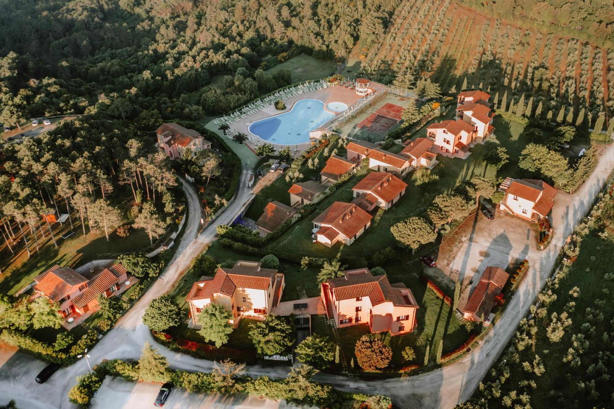 Borgo San Pecoraio Resort Riparbella Bagian luar foto